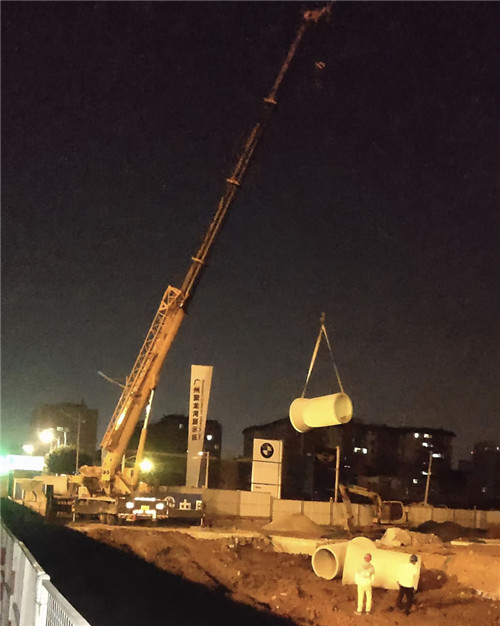 定西市“弯臂矫正”—— 吊车的 “形变补偿” 技术