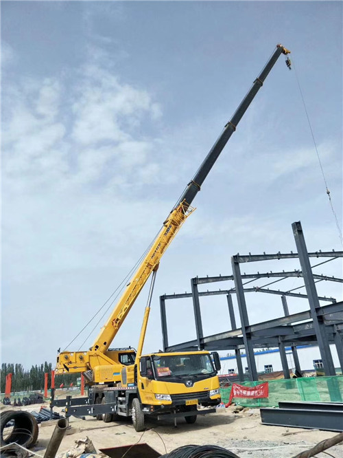 定西市超高层建筑钢结构吊装案例